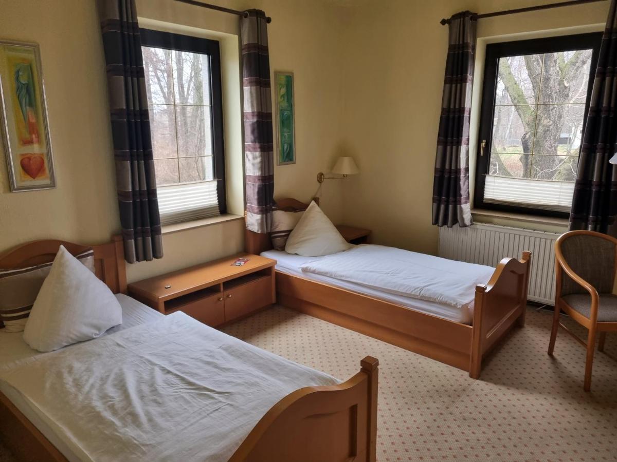 Altes Teichhaus - Pension Ottendorf-Okrilla Eksteriør billede